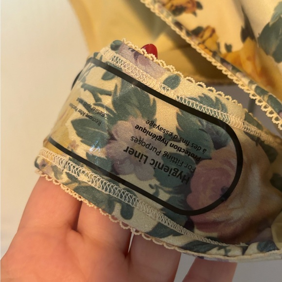 The Blonde Floral Cannes one piece swimsuit; 1X - Picture 5 of 11